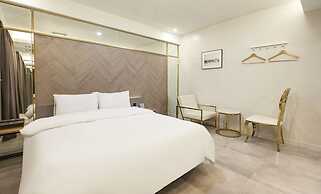 hotel 99 prestige