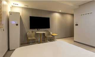 hotel 99 prestige