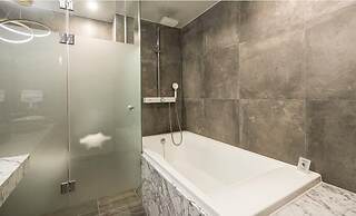 hotel 99 prestige