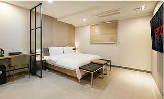 hotel 99 prestige