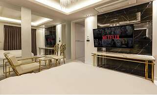 hotel 99 prestige