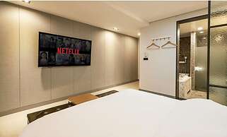 hotel 99 prestige