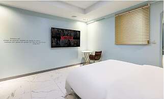 hotel 99 prestige