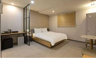 hotel 99 prestige