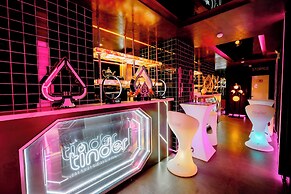 X-Digital Hotel