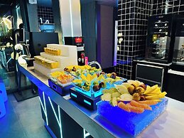 X-Digital Hotel