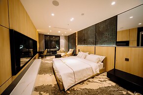 X-Digital Hotel