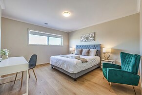 StayAU Pakenham 5 BRM Oasis Pet-friendly