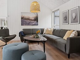 5 Star Holiday Home in Rodby