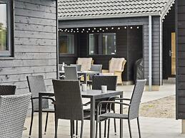 5 Star Holiday Home in Rodby
