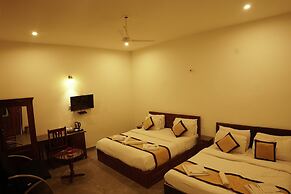 Hotel Golden Bird