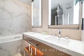 LUX  The Address Opera Downtown Suite