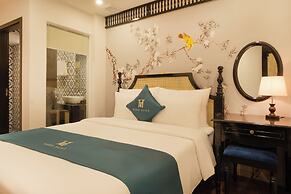 Hanoi Bliss Boutique Lo Ren