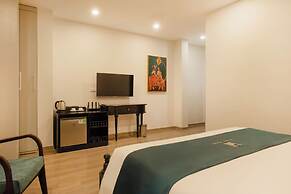 Hanoi Bliss Boutique Lo Ren