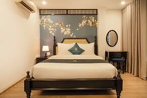 Hanoi Bliss Boutique Lo Ren