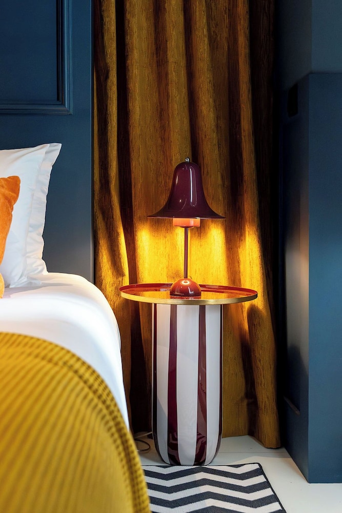 &Tales Hotel