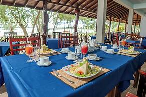 Flamingo Lake Resort