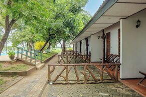 Flamingo Lake Resort