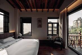 Futon Designer Hotel (Liberation Monument&Nanbin Road Store)