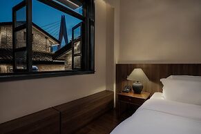 Futon Designer Hotel (Liberation Monument&Nanbin Road Store)