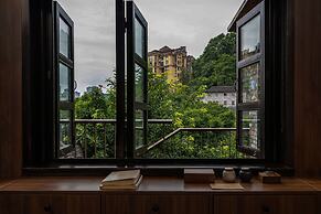Futon Designer Hotel (Liberation Monument&Nanbin Road Store)