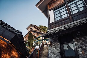 Futon Designer Hotel (Liberation Monument&Nanbin Road Store)