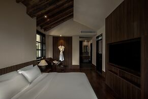 Futon Designer Hotel (Liberation Monument&Nanbin Road Store)