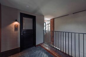 Futon Designer Hotel (Liberation Monument&Nanbin Road Store)