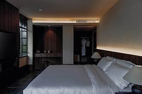 Futon Designer Hotel (Liberation Monument&Nanbin Road Store)