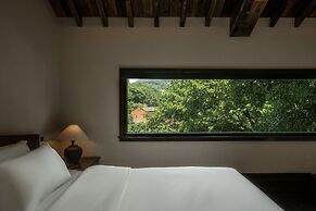 Futon Designer Hotel (Liberation Monument&Nanbin Road Store)