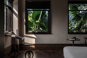 Futon Designer Hotel (Liberation Monument&Nanbin Road Store)