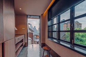 Futon Designer Hotel (Liberation Monument&Nanbin Road Store)