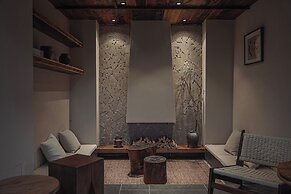 Futon Designer Hotel (Liberation Monument&Nanbin Road Store)