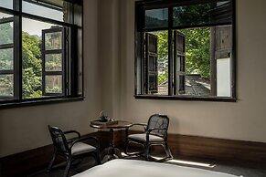 Futon Designer Hotel (Liberation Monument&Nanbin Road Store)