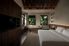 Futon Designer Hotel (Liberation Monument&Nanbin Road Store)
