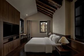 Futon Designer Hotel (Liberation Monument&Nanbin Road Store)
