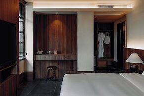 Futon Designer Hotel (Liberation Monument&Nanbin Road Store)