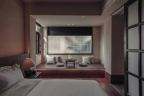 Futon Designer Hotel (Liberation Monument&Nanbin Road Store)