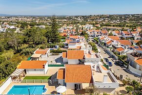 Solar do Castelo Villa with Pool and Private Studio