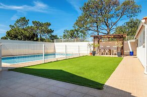 Solar do Castelo Villa with Pool and Private Studio