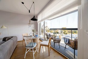 Elite Apartments Beachside Balcony