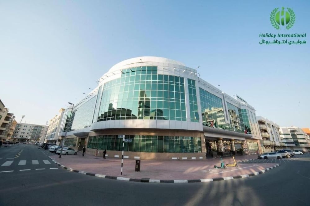 Dancenter Luxury Holiday International Dubai