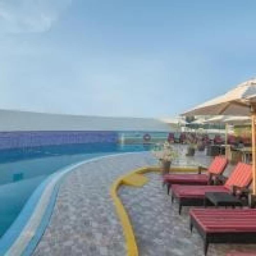 Dancenter Luxury Holiday International Dubai