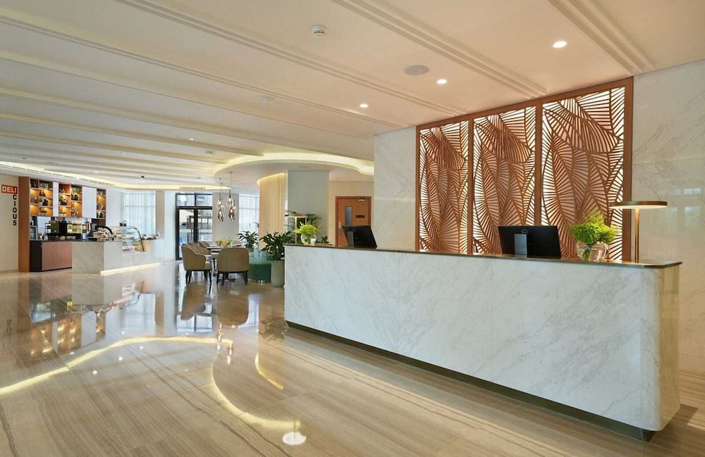 Dancenter Luxury Holiday International Dubai