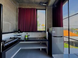 Sky Apartments And Suites