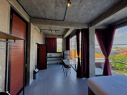 Sky Apartments And Suites