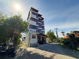 Sky Apartments And Suites