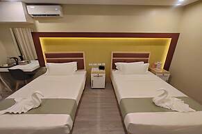 Famous Maple Hotel