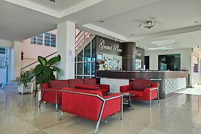 Grand Place Resort