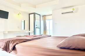 Grand Place Resort